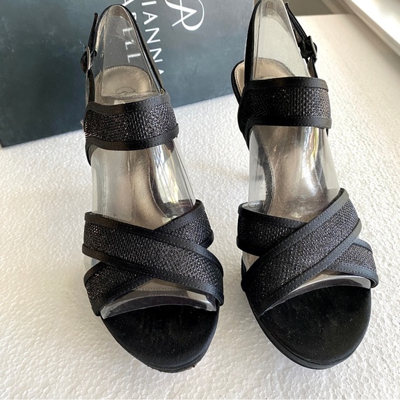 Adrianna Papell Black Ansel Crisscross Slingback Sandals 💙 - Picture 3 of 14